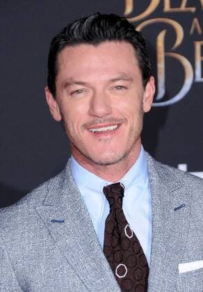 March 2, 2017 - Hollywood, CA, United States - 02 March 2017 - Hollywood, California - Luke Evans. Los Angeles premiere of Disney s Beauty and the Beast held at El Capitan Theatre. Photo Credit: AdMedia Hollywood United States - ZUMAa123 20170302_zaa_a123_105 Copyright: xBirdiexThompsonx