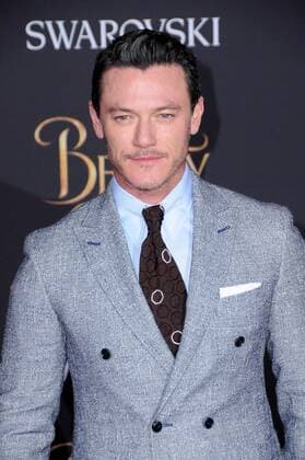 March 2, 2017 - Hollywood, CA, United States - 02 March 2017 - Hollywood, California - Luke Evans. Los Angeles premiere of Disney s Beauty and the Beast held at El Capitan Theatre. Photo Credit: AdMedia Hollywood United States - ZUMAa123 20170302_zaa_a123_107 Copyright: xBirdiexThompsonx