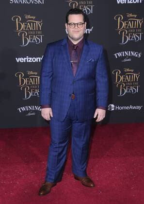 March 2, 2017 - Hollywood, CA, United States - 02 March 2017 - Hollywood, California - Josh Gad. Los Angeles premiere of Disney s Beauty and the Beast held at El Capitan Theatre. Photo Credit: AdMedia Hollywood United States - ZUMAa123 20170302_zaa_a123_138 Copyright: xBirdiexThompsonx