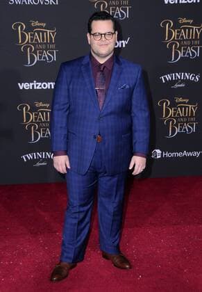 March 2, 2017 - Hollywood, CA, United States - 02 March 2017 - Hollywood, California - Josh Gad. Los Angeles premiere of Disney s Beauty and the Beast held at El Capitan Theatre. Photo Credit: AdMedia Hollywood United States - ZUMAa123 20170302_zaa_a123_142 Copyright: xBirdiexThompsonx