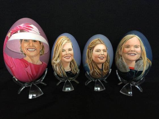 Bilder des Tages Handbemalte Ostereier mit dem Konterfei niederländischer Adeliger 03-03-2017 Wassenaar Hand painted royal eggs by Mrs. Tiety Entjes-Weij of Queen Maxima, Princess Amalia, Princess Alexia and Princess Ariane. The collection will be displayed during the Eierbeurs on 25th and 26th of march in Wassenaar, 8th and 9th of april in Bemmel and (c) PPE Wassenaar Netherlands  Copyright: xppe entjesx