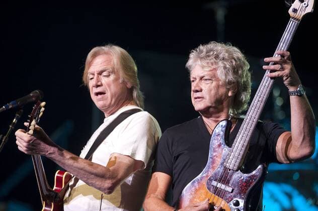 Jul 06, 2010 - Montreal, Quebec, Canada - JUSTIN HAYWARD and JOHN LODGE (R) of the Moody Blues performed at the Place des Arts during Montreal s annual Montreal Jazz Festival. - ZUMAas1_ 20100706_cob_as1_993 Copyright: xAndrewxSoongx