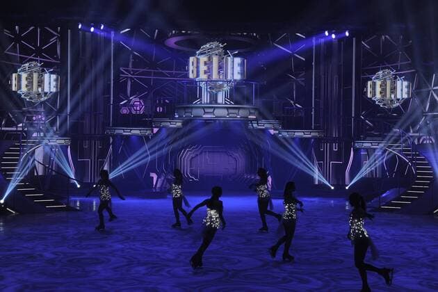 Auszuege aus der neuen rockigen Holiday on Ice Premiere BELIEVE, eine Inszenierung Ueber Romeo und Julia in Berlin, am 03.03.2017