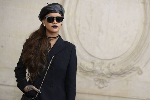216031 Valentin Paoli Starface 2017-03-03 Paris France Paris Fashion Week. Defile PAP Automne-hiver 2017 DIOR. Arrivees. Paris Fashion Week. Arrivals at Dior Show. Fenty, Robyn Rihanna ( Rihanna )  Copyright: xValentinxPaolix xStarfacex STAR_216031_053