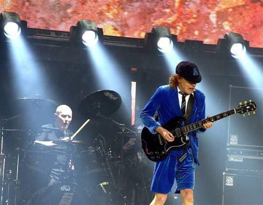 Bern, 29.05.2016, ACDC Show, Angus Young (Guitar) with Chris Slade (Drums) Copyright: CronosFoto Frederic Dubuis  Copyright: xCronosFoto FredericxDubuisx cronosfdb29May201648213