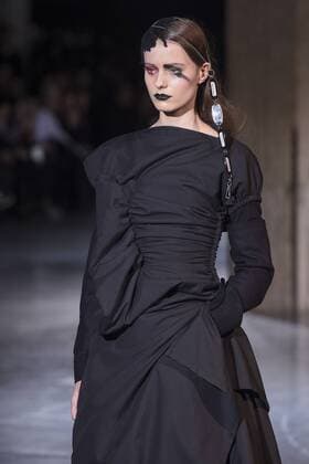 216043 Marineau Starface 2017-03-02 Paris France Paris Fashion Week. Defile PAP Automne-hiver 2017.Yohji YAMAMOTO. Yohji Yamamoto , autumn-winter 2017 Paris, France Editorial use only  Copyright: xMarineaux STAR_216043_003