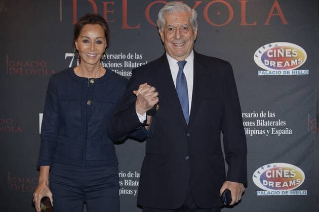 Peruvian Nobel Literature Prize laureate Mario Vargas Llosa (R) and his partner Isabel Preysler (L) pose as they arrive to the premiere of the film Ignacio de Loyola in Madrid, Spain, 04 March 2017. PREMIERE OF THE FILM IGNACIO DE LOYOLA !ACHTUNG: NUR REDAKTIONELLE NUTZUNG!  Copyright: xJUANJOxMARTINx GRA428 20170304-636242677487077808