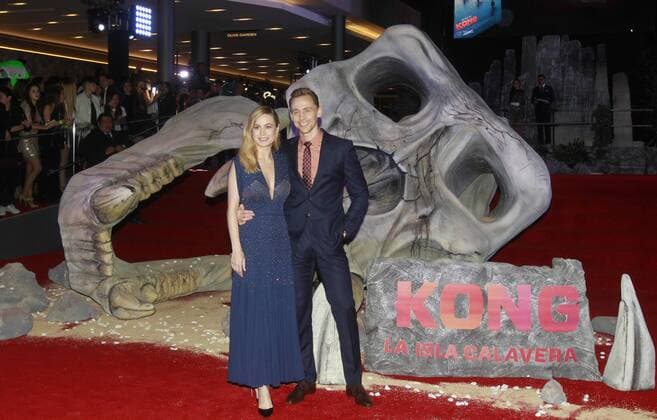 US actress Brie Larson (L) and British actor Tom Hiddleston pose during the premier of Kong: skull island in Mexico City, Mexico, 04 March 2017. Premier of Kong: skull island in Mexico City !ACHTUNG: NUR REDAKTIONELLE NUTZUNG!  Copyright: xMarioxGuzmánx MEX445 20170305-636242908628100467
