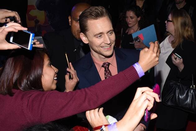 March 4, 2017 - Mexico City, Mexico - Actor Tom Hiddleston is seen take a selfie with the fans during the red carpet film premiere of Kong: Skull Island at Cinepolis Oasis on March 04, 2017 in Mexico City, Mexico Mexico City Mexico  - ZUMAn230 20170304_zaa_n230_769 Copyright: xCarlosxTischlerx