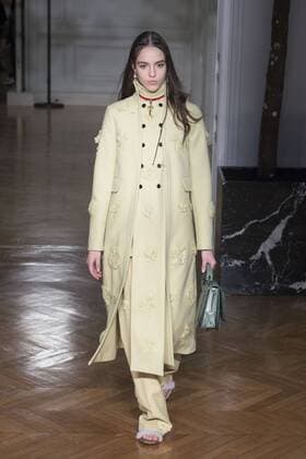 216077 Marineau Starface 2017-03-05 Paris France Paris Fashion Week. Defile PAP Automne-hiver 2017. VALENTINO. Valentino , autumn-winter 2017 Paris, France Editorial use only  Copyright: xMarineaux STAR_216077_033