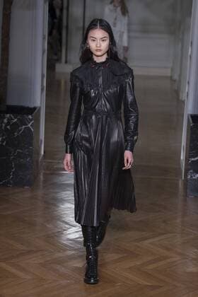 216077 Marineau Starface 2017-03-05 Paris France Paris Fashion Week. Defile PAP Automne-hiver 2017. VALENTINO. Valentino , autumn-winter 2017 Paris, France Editorial use only  Copyright: xMarineaux STAR_216077_041