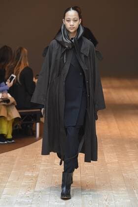 216075 Marineau Starface 2017-03-05 Paris France Paris Fashion Week. Defile PAP Automne-hiver 2017. CELINE. Céline , autumn-winter 2017 Paris, France Editorial use only  Copyright: xMarineaux STAR_216075_007
