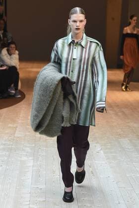 216075 Marineau Starface 2017-03-05 Paris France Paris Fashion Week. Defile PAP Automne-hiver 2017. CELINE. Céline , autumn-winter 2017 Paris, France Editorial use only  Copyright: xMarineaux STAR_216075_030