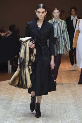 216075 Marineau Starface 2017-03-05 Paris France Paris Fashion Week. Defile PAP Automne-hiver 2017. CELINE. Céline , autumn-winter 2017 Paris, France Editorial use only  Copyright: xMarineaux STAR_216075_037