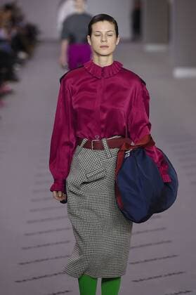 216074 Marineau Starface 2017-03-05 Paris France Paris Fashion Week. Defile PAP Automne-hiver 2017. BALENCIAGA. Balenciaga , autumn-winter 2017 Paris, France Editorial use only  Copyright: xMarineaux STAR_216074_013