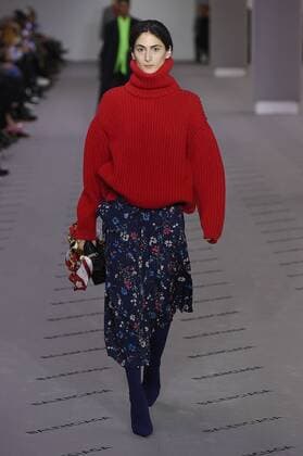 216074 Marineau Starface 2017-03-05 Paris France Paris Fashion Week. Defile PAP Automne-hiver 2017. BALENCIAGA. Balenciaga , autumn-winter 2017 Paris, France Editorial use only  Copyright: xMarineaux STAR_216074_030