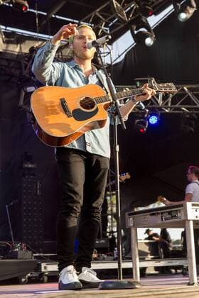 March 5, 2017 - Okeechobee, Florida, U.S - MIKE POSNER at the Okeechobee Music Festival in Okeechobee, Florida Okeechobee U.S. - ZUMAs135 20170305_zap_s135_008 Copyright: xDanielxDeSloverx
