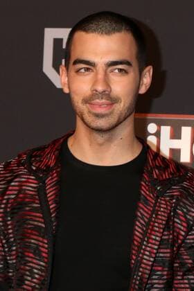 LOS ANGELES - MAR 5: Joe Jonas at the 2017 iHeart Music Awards at Forum on March 5, 2017 in Los Angeles, CA  Copyright: xKathyxHutchinsx xIPAx xHutchinsxPhotox