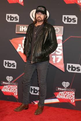 LOS ANGELES - MAR 5: Billy Ray Cyrus at the 2017 iHeart Music Awards at Forum on March 5, 2017 in Los Angeles, CA  Copyright: xKathyxHutchinsx xIPAx xHutchinsxPhotox