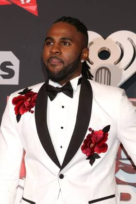 LOS ANGELES - MAR 5: Jason Derulo at the 2017 iHeart Music Awards at Forum on March 5, 2017 in Los Angeles, CA  Copyright: xKathyxHutchinsx xIPAx xHutchinsxPhotox