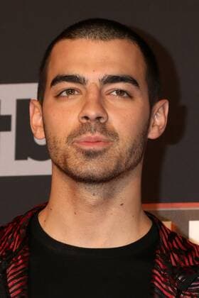 LOS ANGELES - MAR 5: Joe Jonas at the 2017 iHeart Music Awards at Forum on March 5, 2017 in Los Angeles, CA  Copyright: xKathyxHutchinsx xIPAx xHutchinsxPhotox