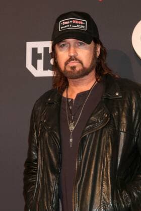 LOS ANGELES - MAR 5: Billy Ray Cyrus at the 2017 iHeart Music Awards at Forum on March 5, 2017 in Los Angeles, CA  Copyright: xKathyxHutchinsx xIPAx xHutchinsxPhotox