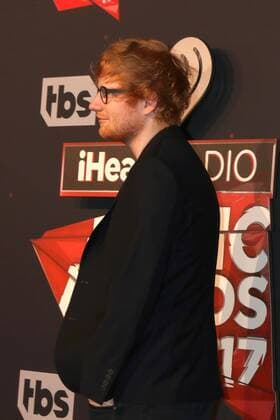 LOS ANGELES - MAR 5: Ed Sheeran at the 2017 iHeart Music Awards at Forum on March 5, 2017 in Los Angeles, CA  Copyright: xKathyxHutchinsx xIPAx xHutchinsxPhotox