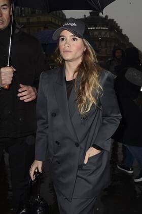 Miroslava Duma CELEBRITES : Arrivees du Defile Stella McCartney - Paris - 06 03 2017 JBAutissier Panoramic 