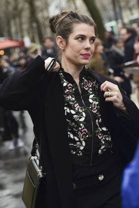 Charlotte Casiraghi CELEBRITES : Arrivees du Defile Giambattista Valli - Paris - 06 03 2017 JBAutissier Panoramic 