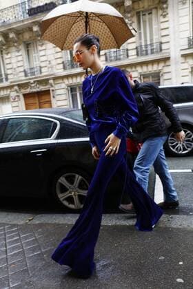 March 6, 2017 - Paris, France - Super Model Bella Hadid seen arriving at a building in Paris, France, on March 6, 2017. Paris France  - ZUMAn230 20170306_zaa_n230_085 Copyright: xMehdixTaamallahx