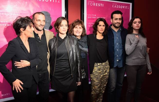 Florence Foresti - Mathieu Kassovitz - Nicole Garcia - Anne Gaelle Daval - Jonathan Cohen - Olivia Bonamy - Josee Drevon - Jeanne Astier CELEBRITES : Premiere Filmpremiere DE PLUS BELLE - Paris - 06 03 2017 FedericoPestellini Panoramic 