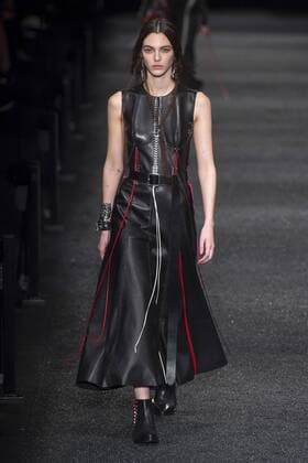 216116 Marineau Starface 2017-03-06 Paris France Paris Fashion Week. Defile PAP automne-hiver. Alexander Mc Queen Alexander McQueen , autumn-winter 2017 Paris, France Editorial use only _sans_perso  Copyright: xMarineaux STAR_216116_002