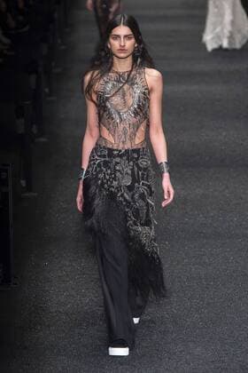 216116 Marineau Starface 2017-03-06 Paris France Paris Fashion Week. Defile PAP automne-hiver. Alexander Mc Queen Alexander McQueen , autumn-winter 2017 Paris, France Editorial use only _sans_perso  Copyright: xMarineaux STAR_216116_040