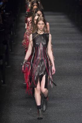 216116 Marineau Starface 2017-03-06 Paris France Paris Fashion Week. Defile PAP automne-hiver. Alexander Mc Queen Alexander McQueen , autumn-winter 2017 Paris, France Editorial use only _sans_perso  Copyright: xMarineaux STAR_216116_044