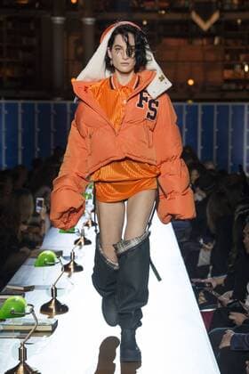 216125 Marineau Starface 2017-03-06 Paris France Paris Fashion Week. Defile PAP automne-hiver. Fenty x Puma by Rihanna. Fenty x Puma by Rihanna autumn winter 2017. Fenty x Puma by Rihanna, autumn-winter 2017 Paris, France Editorial use only _sans_perso  Copyright: xMarineaux STAR_216125_018