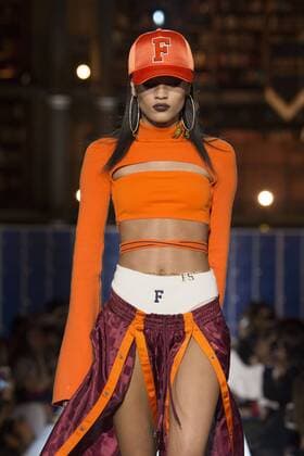 216125 Marineau Starface 2017-03-06 Paris France Paris Fashion Week. Defile PAP automne-hiver. Fenty x Puma by Rihanna. Fenty x Puma by Rihanna autumn winter 2017. Fenty x Puma by Rihanna, autumn-winter 2017 Paris, France Editorial use only _sans_perso  Copyright: xMarineaux STAR_216125_047