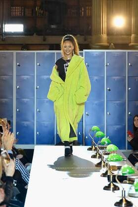 216127 Fenty x Puma Starface 2017-03-06 Paris France Paris Fashion Week. Defile PAP Automne-hiver 2017. FENTY x PUMA by Rihanna. PARIS, FRANCE - MARCH 06: Rihanna is seen on the runway during FENTY PUMA by Rihanna Fall Winter 2017 Collection at Bibliotheque Nationale de France on March 6, 2017 in Paris, France. (Photo by Kristy Sparow Getty Images for Fenty Puma) Local Caption Rihanna Fenty, Robyn Rihanna ( Rihanna )  Copyright: xFentyxxxPumax xStarfacex STAR_216127_003