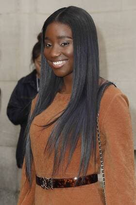 Karidja Toure CELEBRITIES : Ankunft zur Chanel Modenschau - Pret a Porter Automne Hiver - 07 03 2017 GwendolineLeGoff Panoramic 