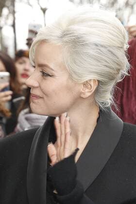 Lily Allen CELEBRITIES : Ankunft zur Chanel Modenschau - Pret a Porter Automne Hiver - 07 03 2017 GwendolineLeGoff Panoramic 
