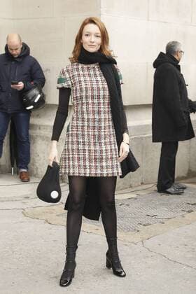 Audrey Marnay CELEBRITIES : Ankunft zur Chanel Modenschau - Pret a Porter Automne Hiver - 07 03 2017 GwendolineLeGoff Panoramic 