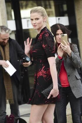 Paris Fashion Week - Gäste der Miu Miu Show Lara Stone CELEBRITIES : Ankunft zur Modenschau von Miu Miu - Paris - 07 03 2017 JBAutissier Panoramic 