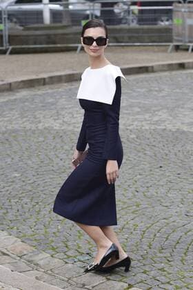 Paris Fashion Week - Gäste der Miu Miu Show Emily Ratajkowski CELEBRITIES : Ankunft zur Modenschau von Miu Miu - Paris - 07 03 2017 JBAutissier Panoramic 