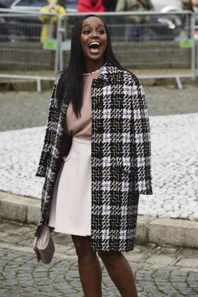 Paris Fashion Week - Gäste der Miu Miu Show Aja Naomi King CELEBRITIES : Ankunft zur Modenschau von Miu Miu - Paris - 07 03 2017 JBAutissier Panoramic 