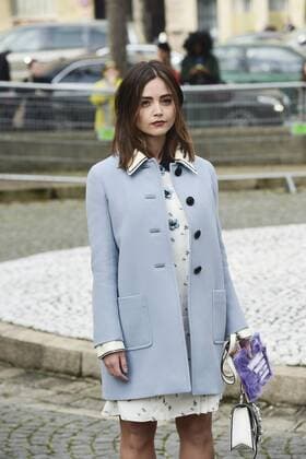 Paris Fashion Week - Gäste der Miu Miu Show Jenna Coleman CELEBRITIES : Ankunft zur Modenschau von Miu Miu - Paris - 07 03 2017 JBAutissier Panoramic 