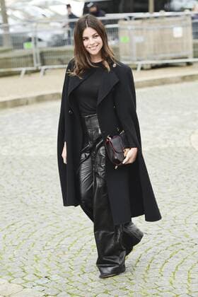 Paris Fashion Week - Gäste der Miu Miu Show Julia Restoin Roitfeld CELEBRITIES : Ankunft zur Modenschau von Miu Miu - Paris - 07 03 2017 JBAutissier Panoramic 