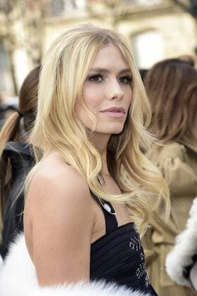 Paris Fashion Week - Gäste der Miu Miu Show Elena Perminova CELEBRITIES : Ankunft zur Modenschau von Miu Miu - Paris - 07 03 2017 JBAutissier Panoramic 