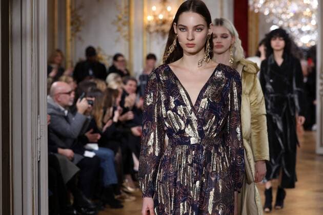 A model takes to the catwalk during the presentation of Paul & Joe s show as part of the Fall-Winter 2017-18 Paris Fashion Week on March 7, 2017.  PAR20170307123 MAYAxVIDON-WHITE
