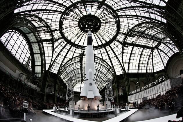 PARIS, March 7, 2017 -- Models present creations of Chanel during the Women s Ready-to-Wear Fall Winter 2017 2018 fashion week in Paris, France, on March 7, 2017. ) (hy) FRANCE-PARIS-FASHION WEEK-CHANEL PieroxBiasion 