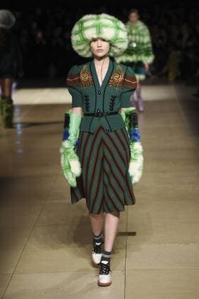 216148 Marineau Starface 2017-03-07 Paris France Paris Fashion Week. Defile PAP automne-hiver. Miu Miu. Miu Miu, autumn-winter 2017 Miu Miu, autumn-winter 2017 Paris, France Editorial use only _sans_perso  Copyright: xMarineaux STAR_216148_011
