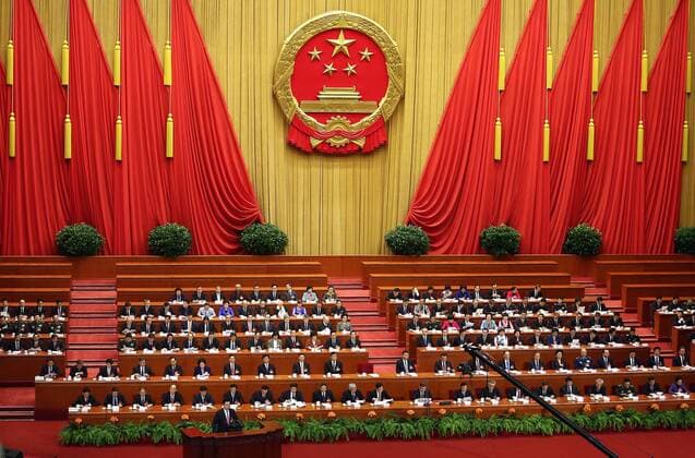 Volkskongress in Peking Chinese top leaders and officials listen to a speech by the Chairman of the Standing Committee Zhang Dejiang during the 2nd plenary session of the 12th National People s Congress (NPC) being held at the Great Hall of the People in Beijing on March 8, 2017. China s top diplomat Foreign Minister Wang Yi has warned that the United States and North Korea are set for a head-on collision with neither side willing to give way.  PEK2017030813 STEPHENxSHAVER